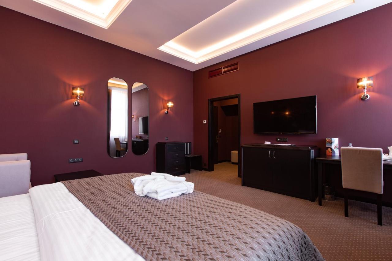 Tsunami Spa Hotel Dnipro Eksteriør bilde