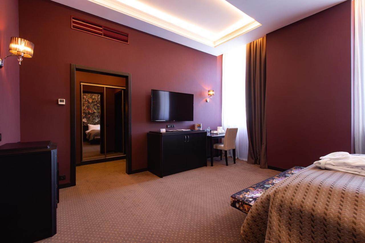 Tsunami Spa Hotel Dnipro Eksteriør bilde
