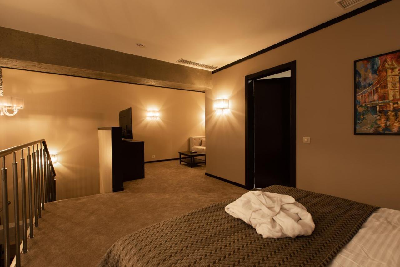Tsunami Spa Hotel Dnipro Eksteriør bilde